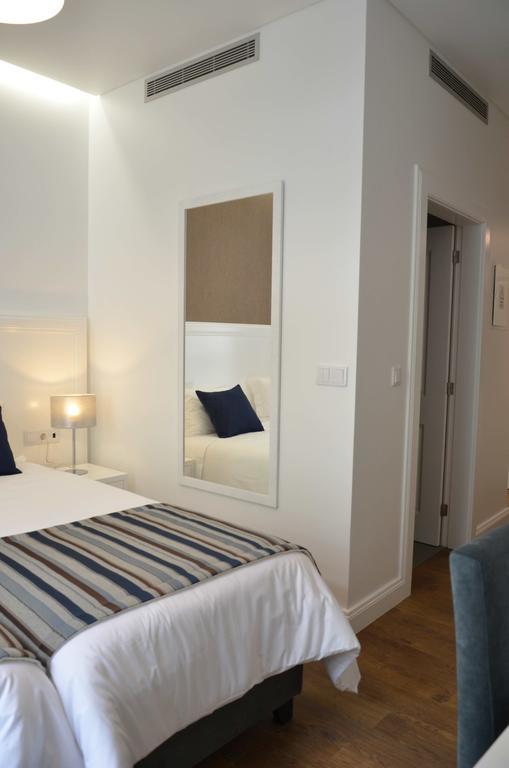 Edificio Charles 104 Apartment Фуншал Екстериор снимка
