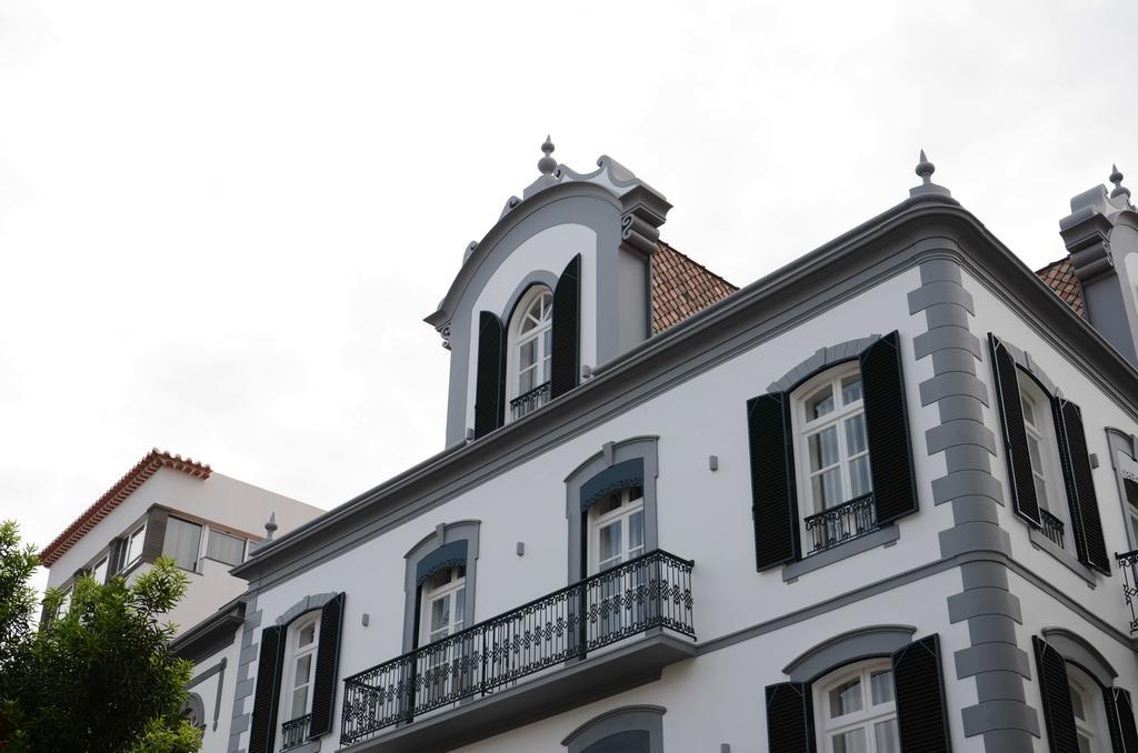 Edificio Charles 104 Apartment Фуншал Екстериор снимка